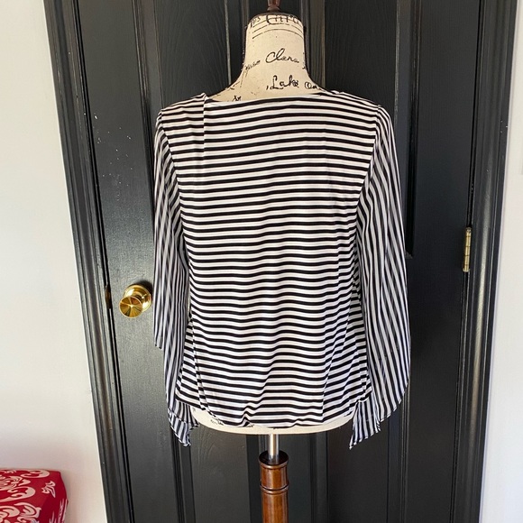 Black and White Strip Top - Size PM - Picture 6 of 7